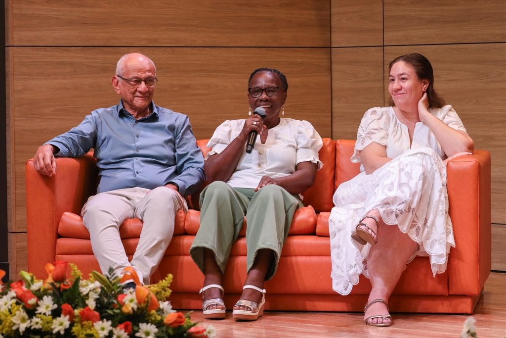 Instagram post from fundaec_org. This post is in position 7.