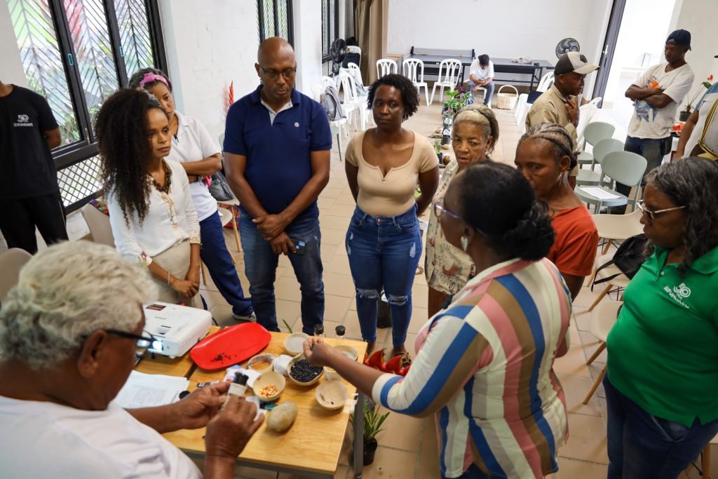 Instagram post from fundaec_org. This post is in position 6.