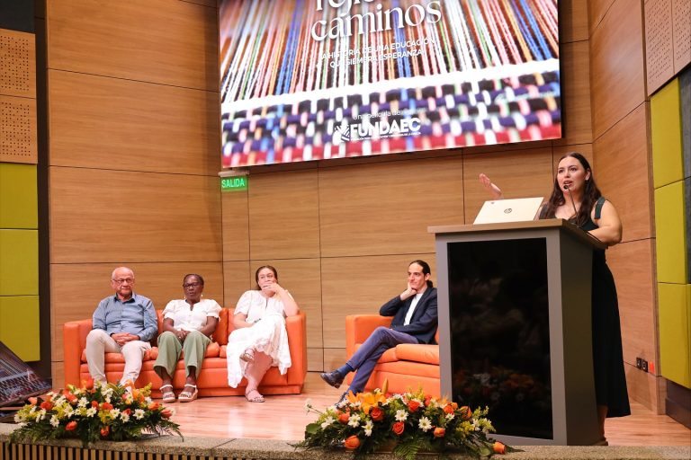 Instagram post from fundaec_org. This post is in position 1.