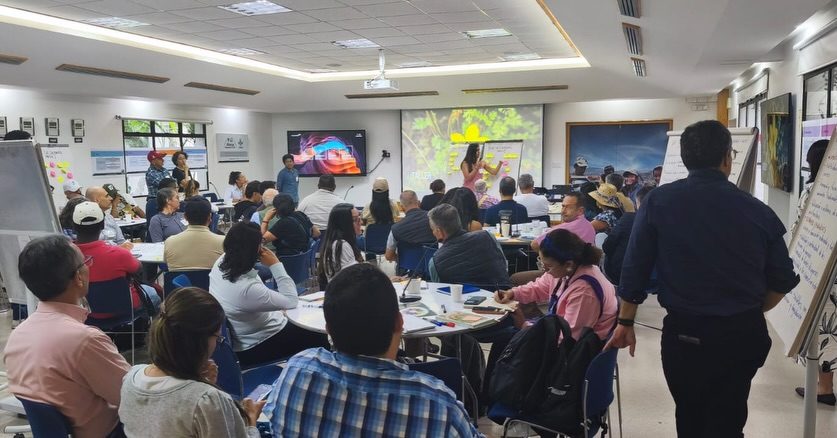 Instagram post from fundaec_org. This post is in position 4.