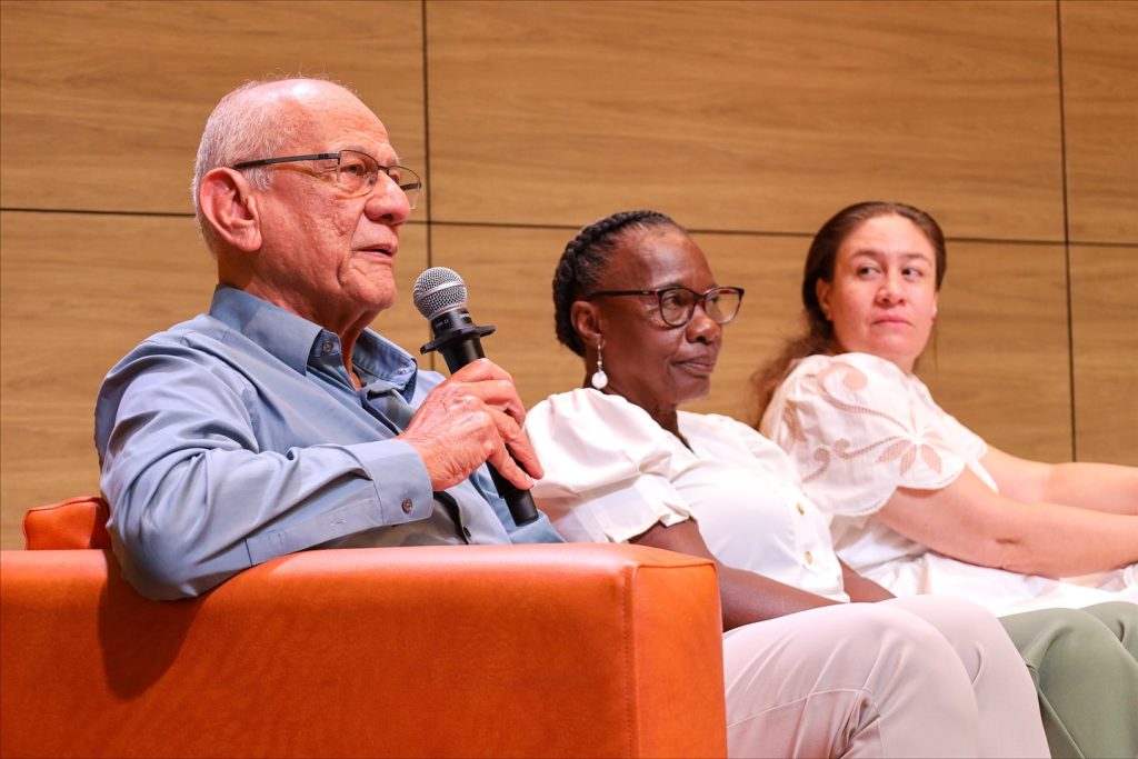 Instagram post from fundaec_org. This post is in position 13.