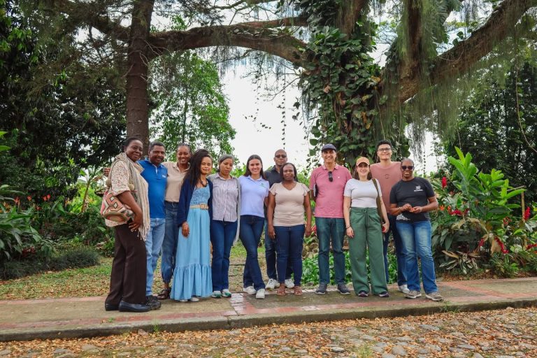 Instagram post from fundaec_org. This post is in position 1.