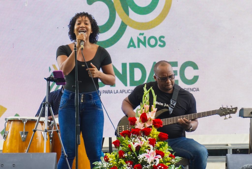 Instagram post from fundaec_org. This post is in position 11.