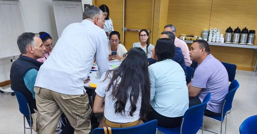 Instagram post from fundaec_org. This post is in position 2.