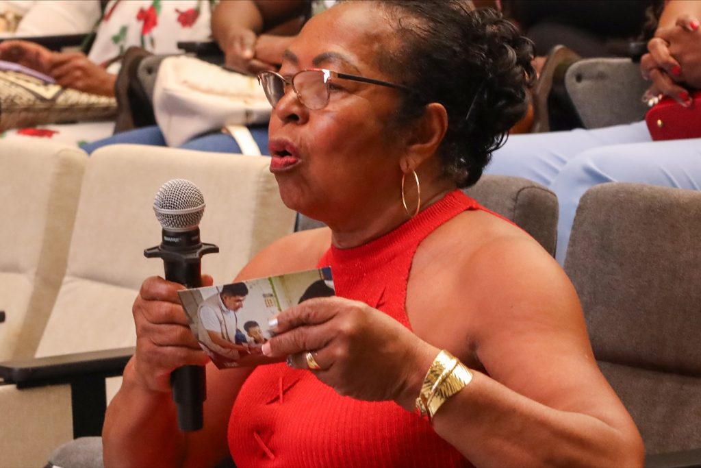 Instagram post from fundaec_org. This post is in position 6.