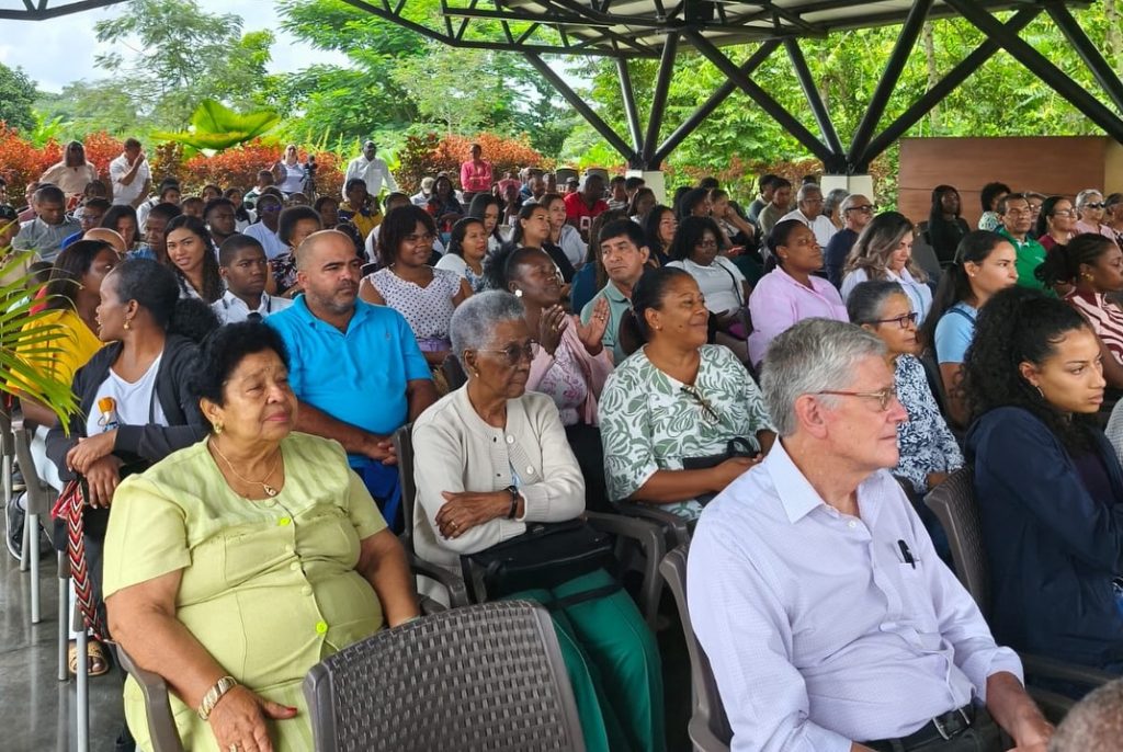 Instagram post from fundaec_org. This post is in position 10.