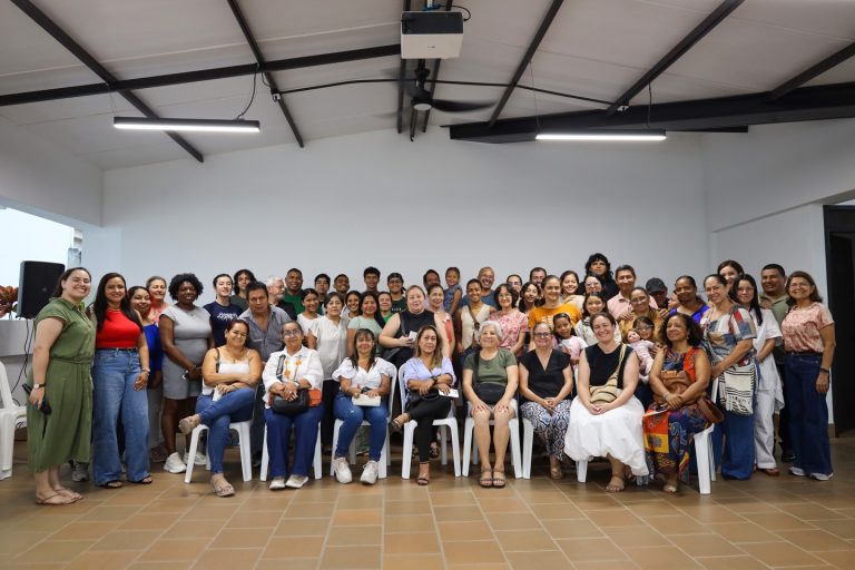 Instagram post from fundaec_org. This post is in position 4.